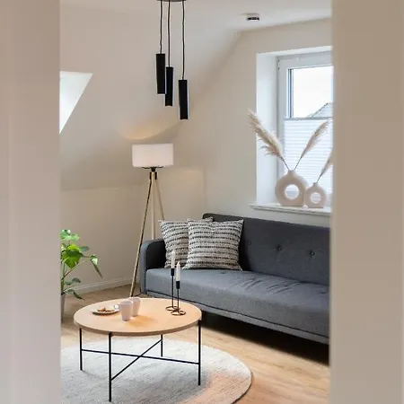 Moderne Kuestenbutze In Nordseenaehe * Mildstedt